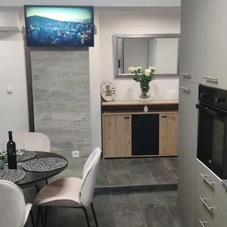 アパート Marino スプリト